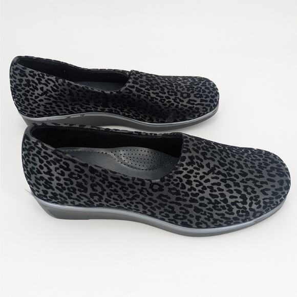 Bliss Slip On Wedge SAS Shoes Black Leopard US Womens 9 Wide Width $149 MSRP - Picture 6 of 11